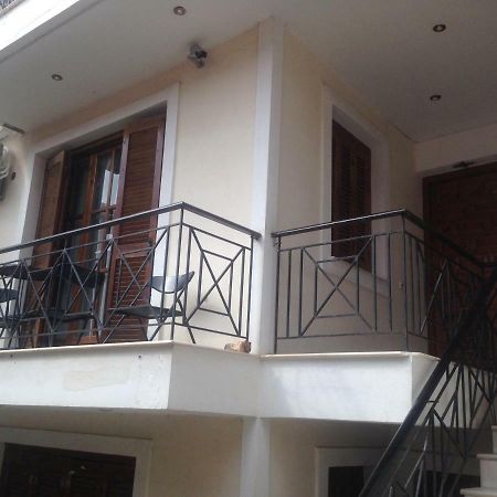 Nafpaktos Old Town Apartment Bagian luar foto