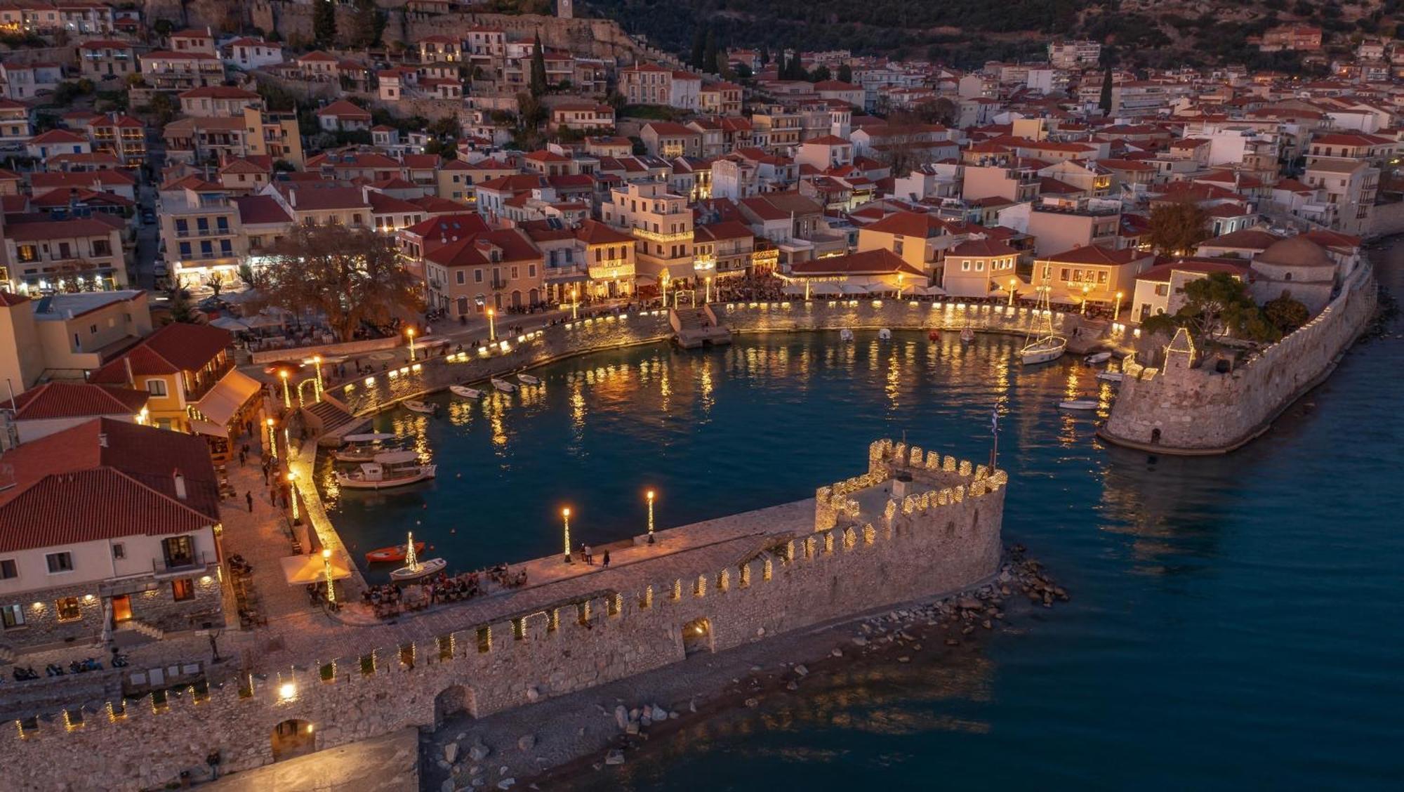 Nafpaktos Old Town Apartment Bagian luar foto