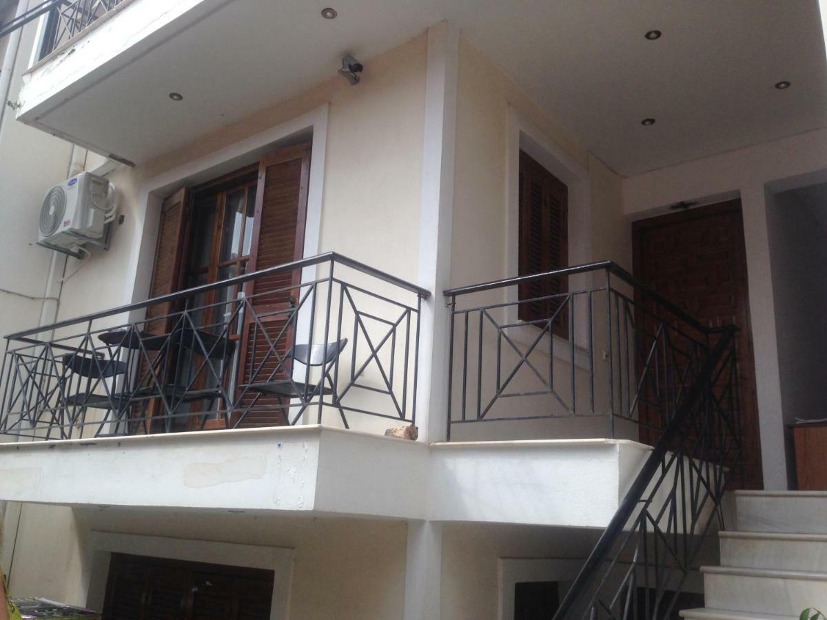 Nafpaktos Old Town Apartment Bagian luar foto