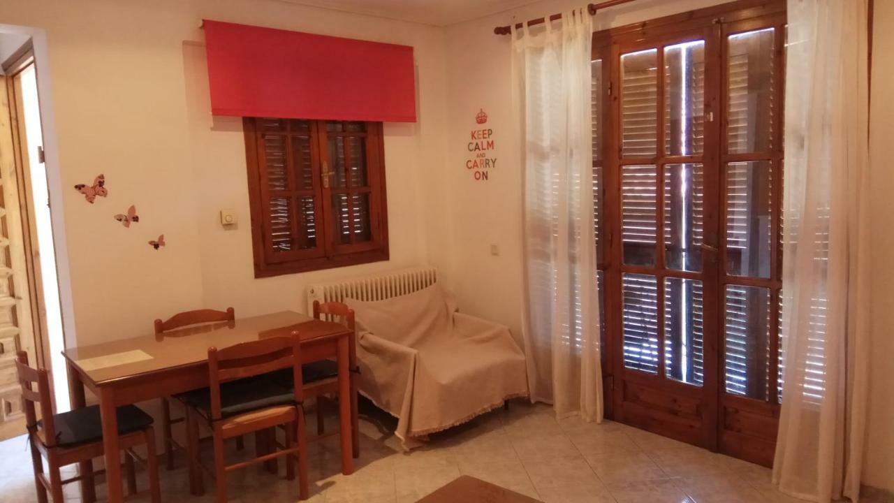 Nafpaktos Old Town Apartment Bagian luar foto